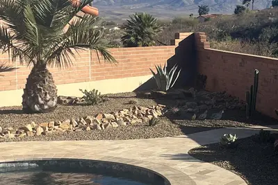 Image de Not your ordinary Gv rental. Extraordinary home with pool and Hot tub!