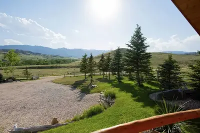 Image de This listing is to reserve two separate cabins for a group up to 10