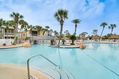 Image de Family-Friendly Pensacola Home < 1 Mi to Beach!