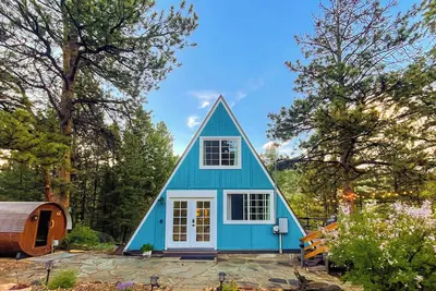 Image de Hygge Chalet & Sauna | Private Trail | Ev Charger | Cozy, Secluded A-Frame