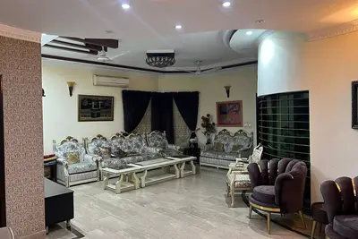 Image de Beautiful Independent House Portion in Dha Lahore