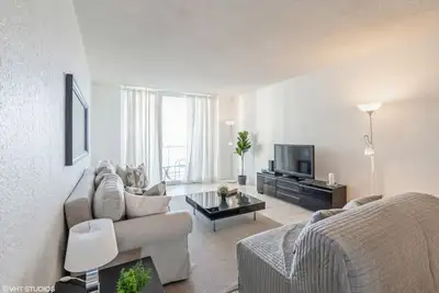 Image de 2 bed 1 & 1\/2 bathroom apt over the beach - Tides