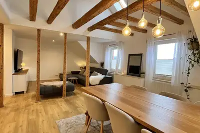 Image de Stilvolles Ferienhaus im Zentrum von Gerolstein