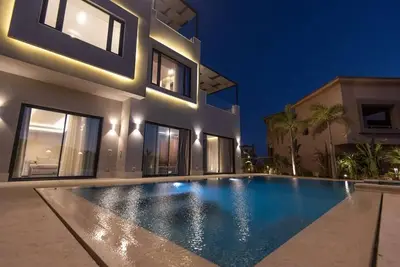 Image de A wonderful stand alone villa with swimming pool in Palm Hills
