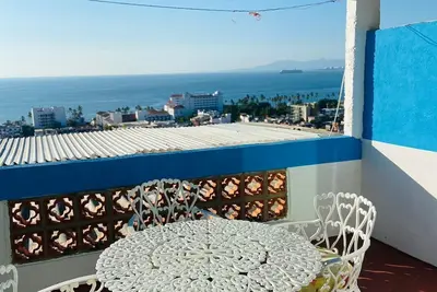 Image de Ocean view condo great views of the city. Quiet and safe area of downtown