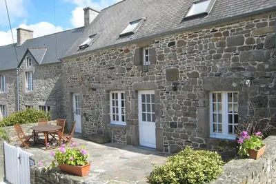 Image de Maison de Charme à Flamanville: Plage Proche, Cheminée, Jardin Clos, Animaux Acceptés