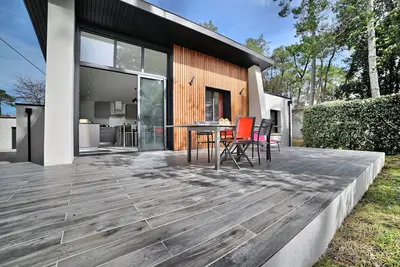 Image de Grande villa, Ronce Les Bains, 14 personnes, au calme, proche commerces et mer.