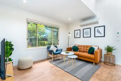 Image de New to Vrbo: Peaceful 1br Courtyard Unit in quiet Dickson