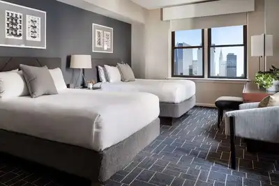 Image de Conveniently To Excellent Transportation! 4 Posh Units Near Grand Central!