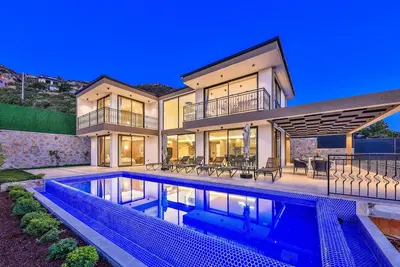Image de Villa Maranga: Concervative 3-Bed Villa, near Kalkan - Pool, Jacuzzi, Modern, 6 Guests