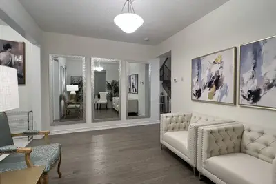 Image de Winter Getaway in Wasaga Beach, Four Season Fun and Ski nearby Blue Mountain