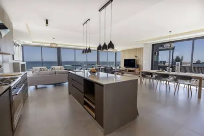Image de Oceanscape Penthouse, Blouberg by Hmh