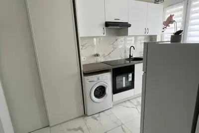 Image de Brand new apartment 44m2, very quiet and elegant area. Parking, fees applicable.