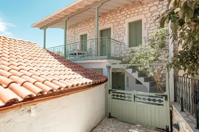 Image de Charming suite at village centre - WiFi, parking, amenities nearby, shared pool