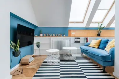 Image de Hip Loft Apartment With Skylight Windows
