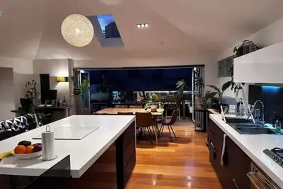 Image de Paradise holiday home in centre of South Yarra\n\n