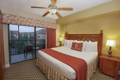 Image de Close to famous theme parks! Relax in luxury apartment style rooms & water park!