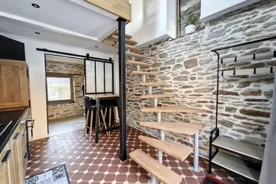 Image de Charmant Studio Duplex - Parking - Wifi-Spa-Sauna-Borne de recharge véhicule.