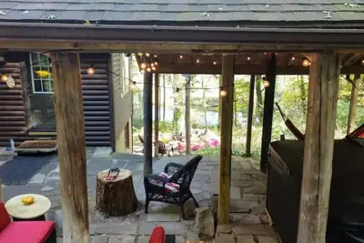 Image de 6-bedroom cabin just 2 miles from Mohican River