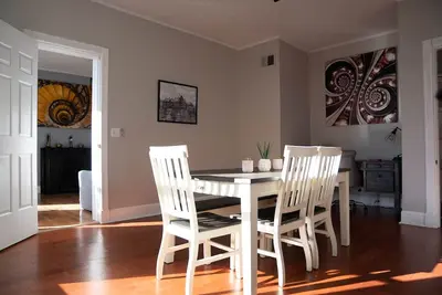 Image de Downtown Cincinnati Elegant & Comfortable 2-Bedroom City Retreat