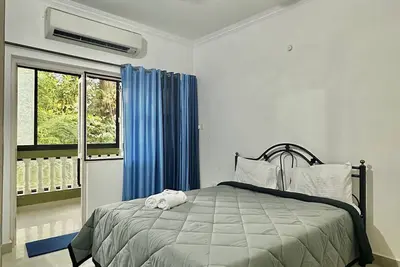 Image de Sober 2 bhk Pet Friendly apartment