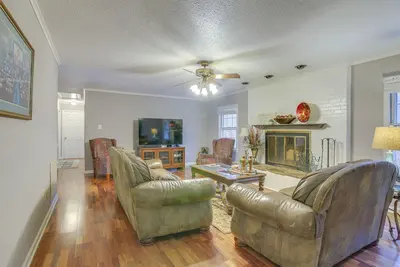 Image de Charming Tennessee Retreat w/ Fireplace & Grill!
