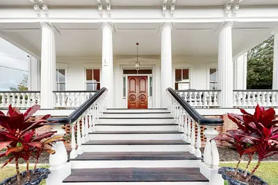 Image de Classic estate home in heart of Downtown Wilmington curated for entertaining