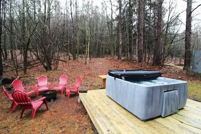 Image de 7br Log Cobin /w Private Pool and Hot tub Just 10 Mins from HunterMT Sleeps 19