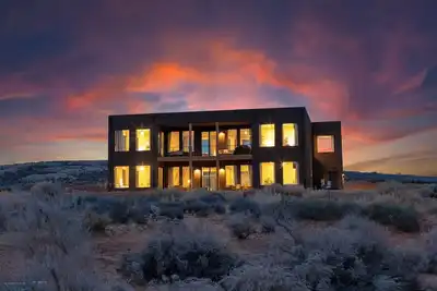 Image de The Highlander - Luxe, Hot Tub, Firepit, Views