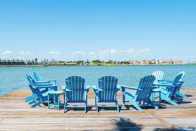 Image de Gone Coastal - Adorable Casa Allegro Condo