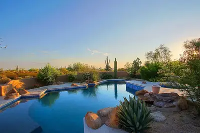 Image de Stunning North Scottsdale House - 5 Acres of Private Breathtaking Desert Views