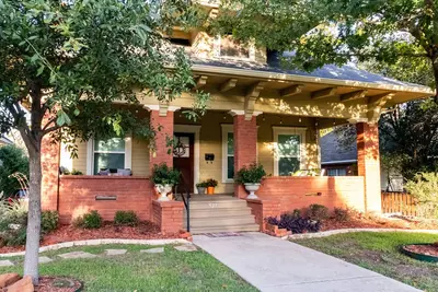 Image de Family home with fenced yard 6 minutes to the Silos
