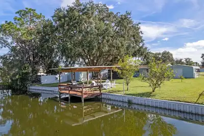 Image de Tavares Tropical Hideaway, Canal Front, Boat Slip