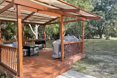 Image de Tranquility on a Lake House- 3 miles from Weeki Wachee River