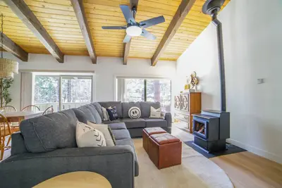 Image de Pet-Friendly Chateau, 4 bd, 3 ba w/ Pool and Spa 588