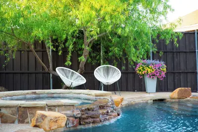 Image de Beautiful new home near rockwall with hot tub, pool, sleep 8