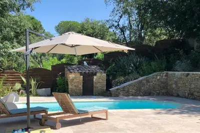 Image de Pleasant, fully air-conditioned farmhouse for 8/9 people