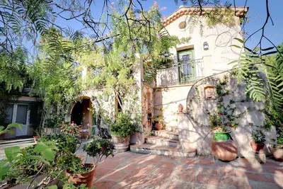 Image de Villa provençale à 5 minutes a pied du centre de Saint Tropez