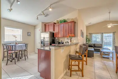 Image de Pet friendly 5 Bed Villa w/pool & spa, set in peaceful community. Near Wdw