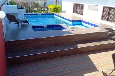 Image de Casa com Piscina 350 Metros da Praia