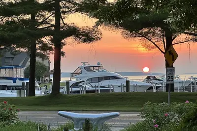 Image de Downtown Boyne City with Lake Charlevoix View, Sleeps 9