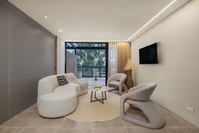 Image de Luxury Apt with private Bathtub-Terrace&fast WiFi