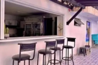 The View Hostel & Lounge