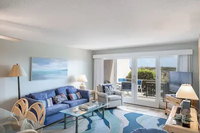 Image de Beachwalk 112, Oceanfront Condo in Pine Knoll Shores, Nc!