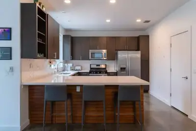 Image de Home 3 Miles from Downtown Atx\n\n