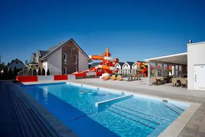 Image de Maisons de vacances de luxe, piscine, Sarbinowo