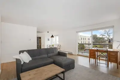 Image de D6 - Amazing Updated One Bedroom In Mount Pleasant!