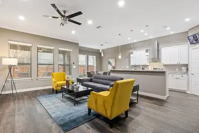 Image de Grand Prairie Getaway- Spacious 4-Bedroom Comfort
