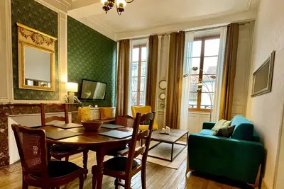 Image de Appartement F2 à Verdun, « La Scène du 66 » avec garage motos
