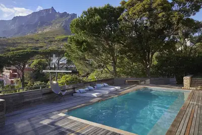 Image de Peaceful oasis in Higgovale, just above Cape Town